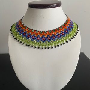 BEADED ARTISANAL NECKLACE 🌺